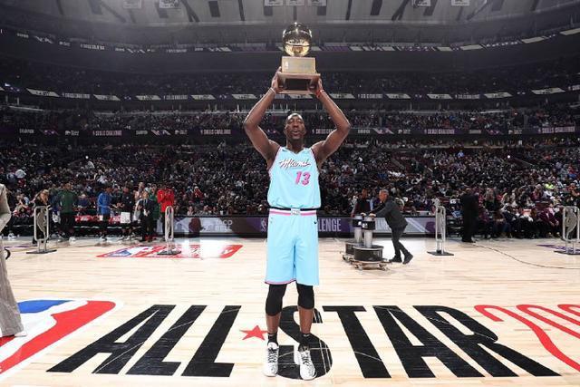 周琦25+13广东逆转天津 王睿泽25分青岛胜山东